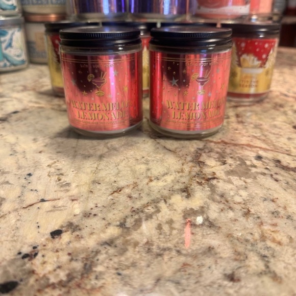 (ONE) Bath and Body Works candle- 1x WATERMELON LEMONADE 7oz SCENTED CANDLE NEW! - Picture 2 of 3